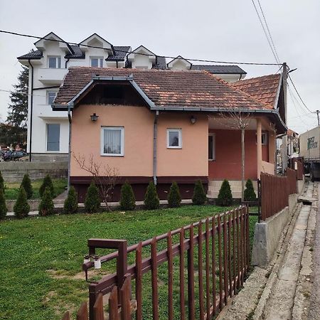 Apartmani Trajkovic Soko Banja Ngoại thất bức ảnh